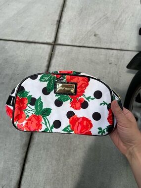 Betsey Johnson White Floral Red Rose Polka Dot Cosmetic Bag retro Y2K